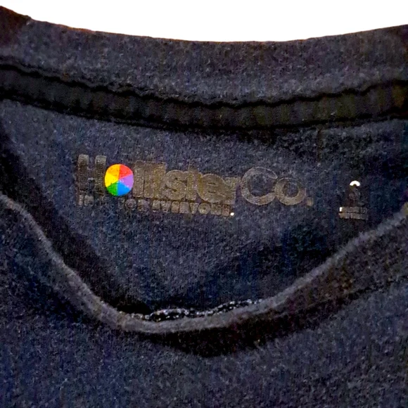 Hollister size small long sleeve - Picture 4 of 7